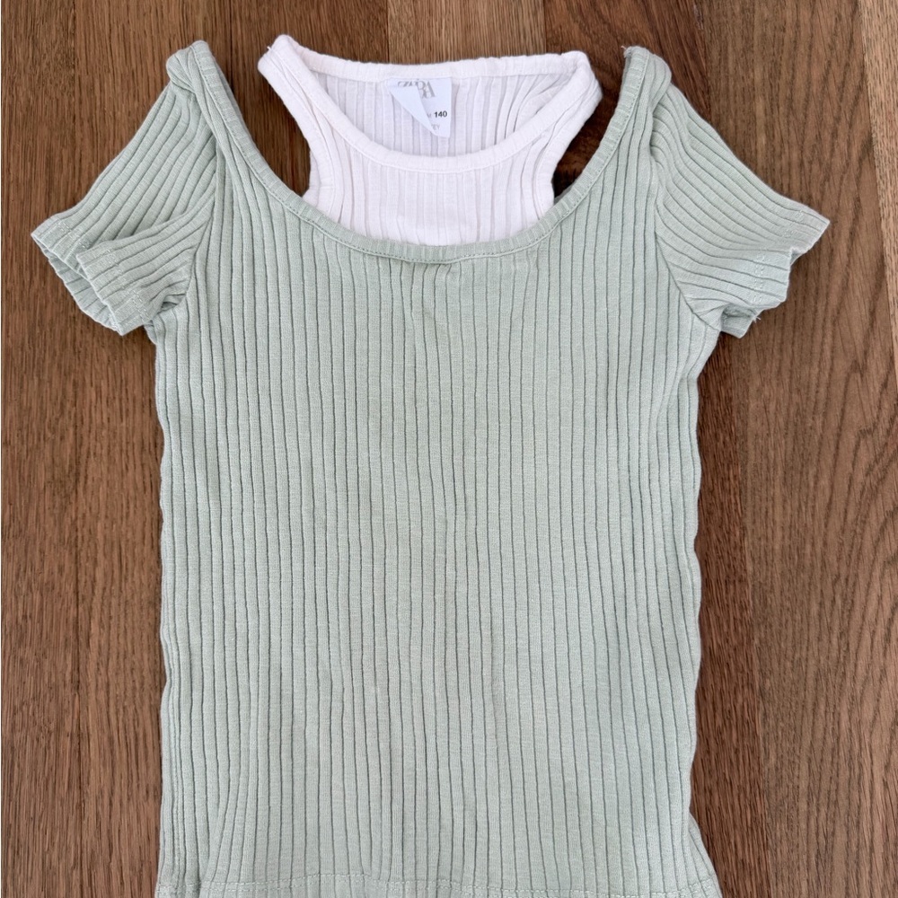 💚👧 Zara Girls Ribbed Cutout Tee | Size 9–10 - Picture 4 of 7